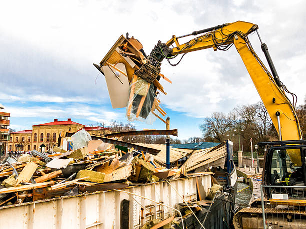 Best Yard Cleanup Services  in Dellwood, MN